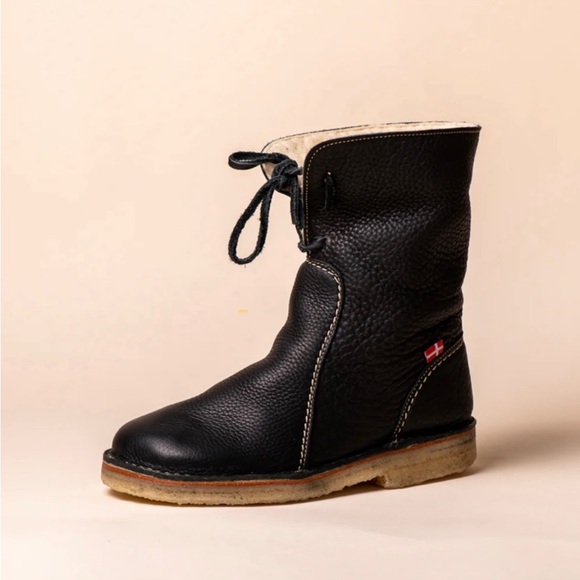Duckfeet Shoes Duckfeet Arhus Leather Shearling Wool Boots Poshmark